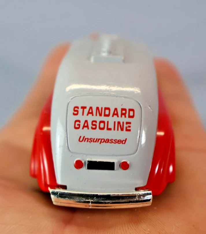 Camión cisterna de aceite estándar Lledo de colección fundido a presión hecho en Inglaterra Chevron Nº 15 Foto 2 de 4