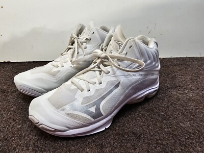 Mizuno Wave Lightning Z6 Mid Volleyball Shoes White/Gray Women's