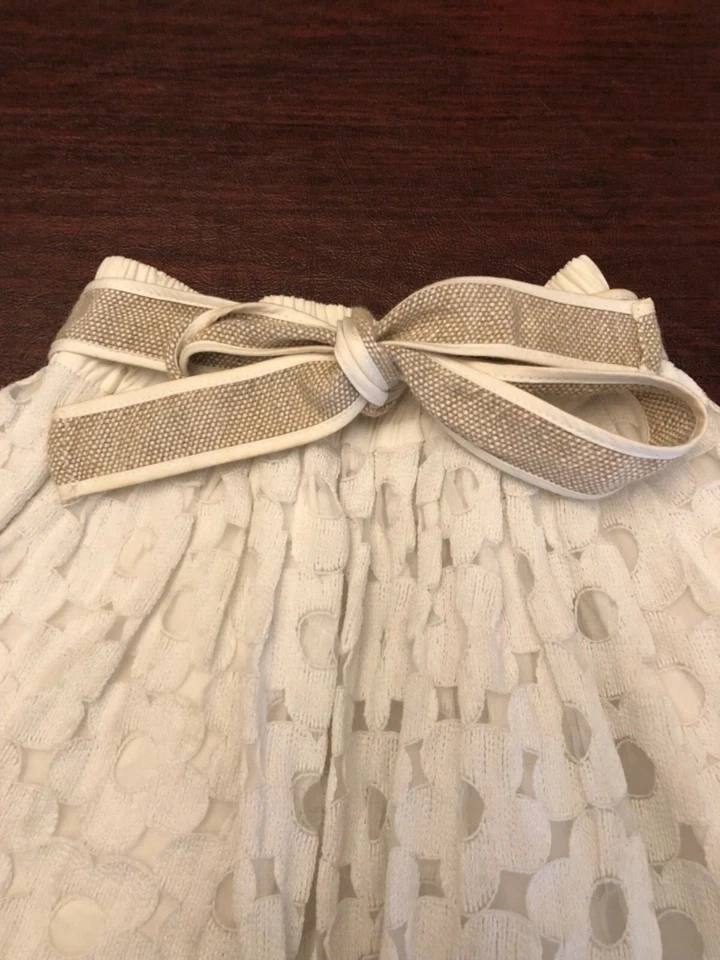 Mini Falda Simonetta Niñas Talla 6 Color Blanco con Diseño Flor y Cinturón Crema Foto 3 de 4