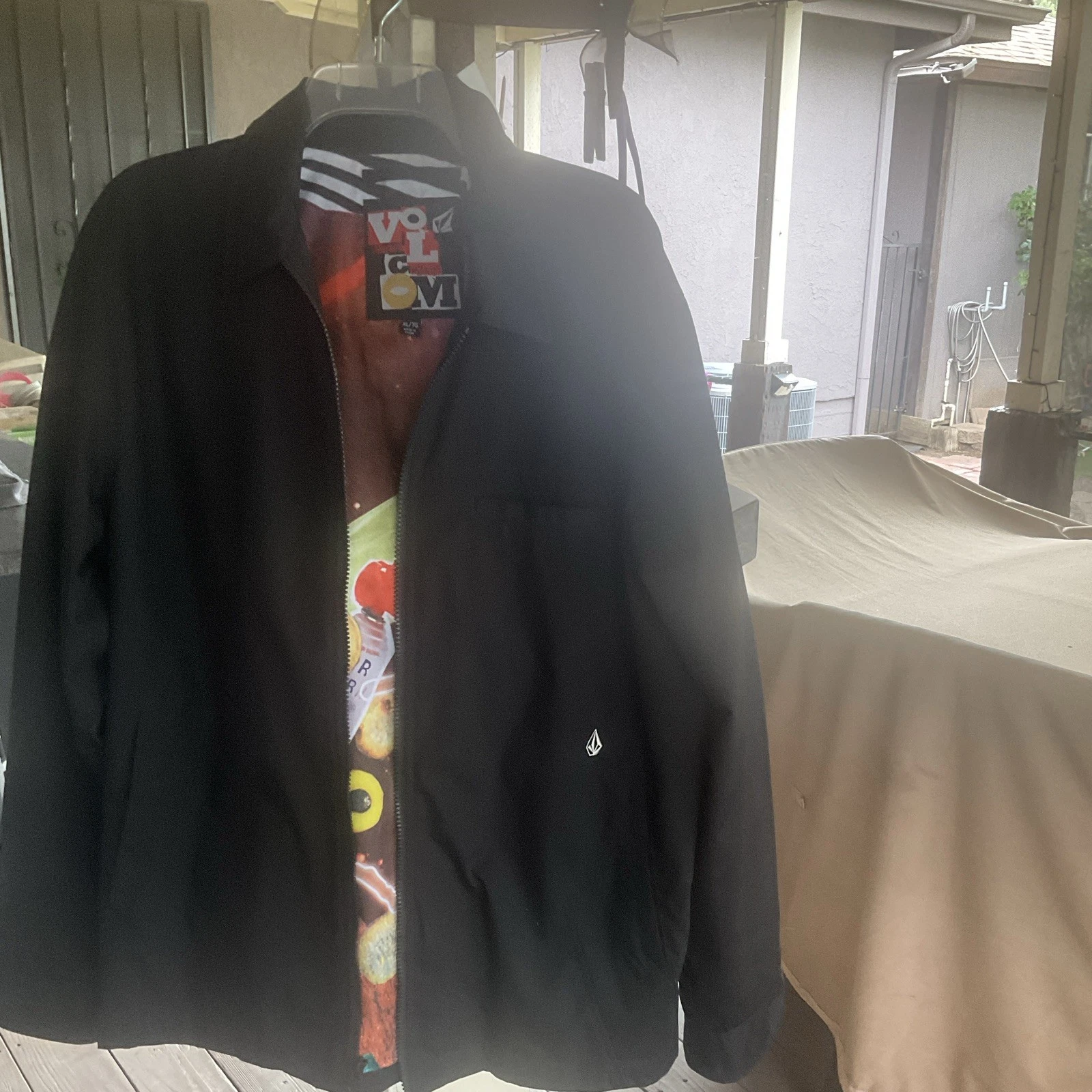 Volcom Men's Black Bomber Jacket Full Zip Graphic Print Lined Size XL - product detail image 2