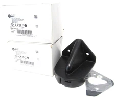 LOT OF 2 ALLEN BRADLEY 856T-BMAVM BASE ADAPTER SER.A 856TBMAVM NEW SURPLUS