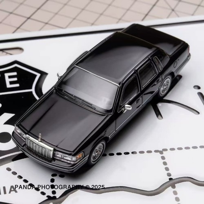 #ad 1992 Lincoln Town Car 1:64 Scale Diecast Metal Model Car with Alloy Body $71.99