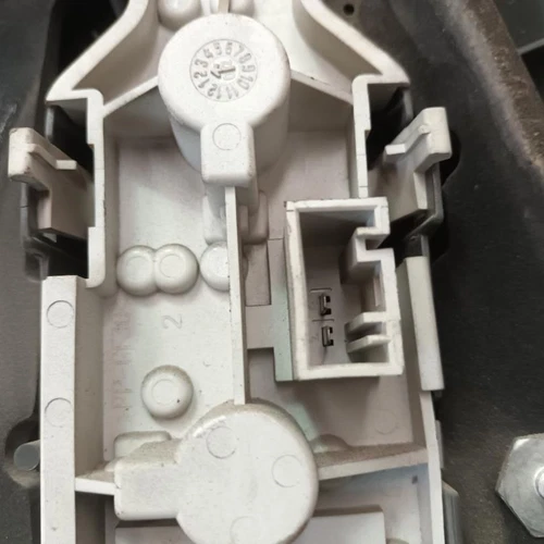 63216920237 Piloto Trasero Izquierdo para BMW SERIE 3 COMPACTO (E46) 320 3175991 - Imagen 4 de 10