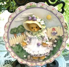 CHERISHED TEDDIES - MOTHER'S DAY SCULPTED PLATE - DATED 1997