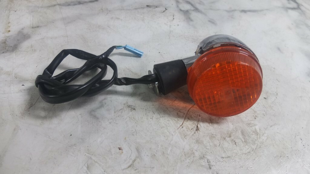 13 Honda CB1100 CB 1100 Rear Back Right Turn Signal Blinker 13 Honda CB1100 CB 1100 Rear Back Right Turn Signal Blinker
