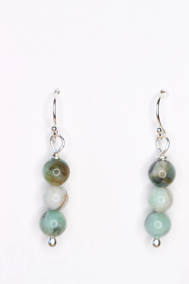 翡翠绿色 6 毫米球天然宝石 925 纯银耳环 1 1/4 — 第 2/3 张图片