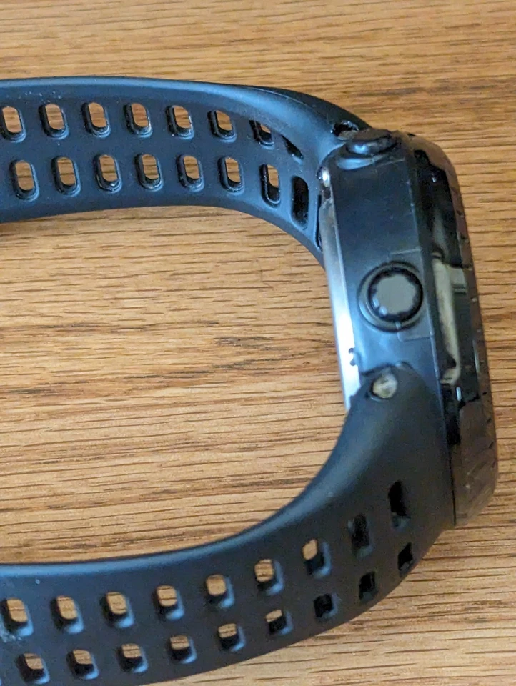 RELOJ SKMEI PANTALLA GRANDE CORREA GOMA CUARZO DIGITAL ESTILO MILITAR MODELO 1130 Foto 3 de 3