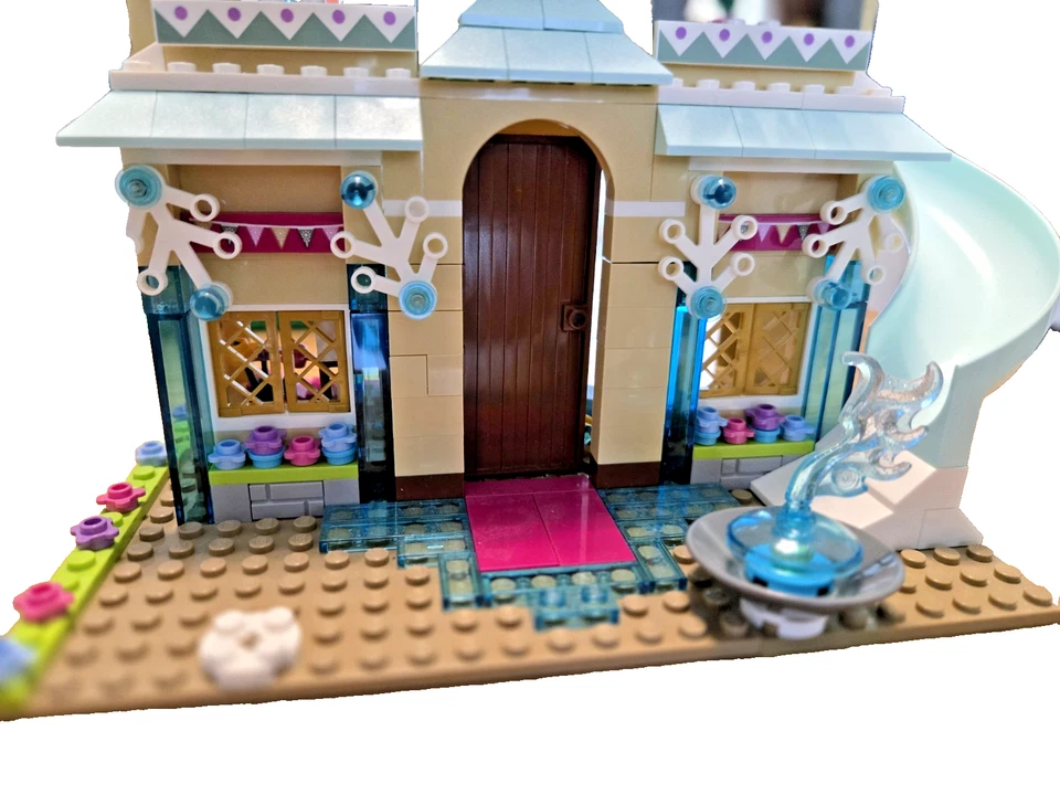 LEGO Disney: (41068) Frozen: Arendelle Castle Celebration - Usado - RETIRADO  Foto 4 de 4