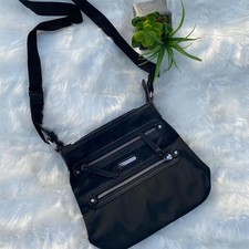 Black Women's Crossbody Bag with Adjustable Strap and Front Zipper Pockets