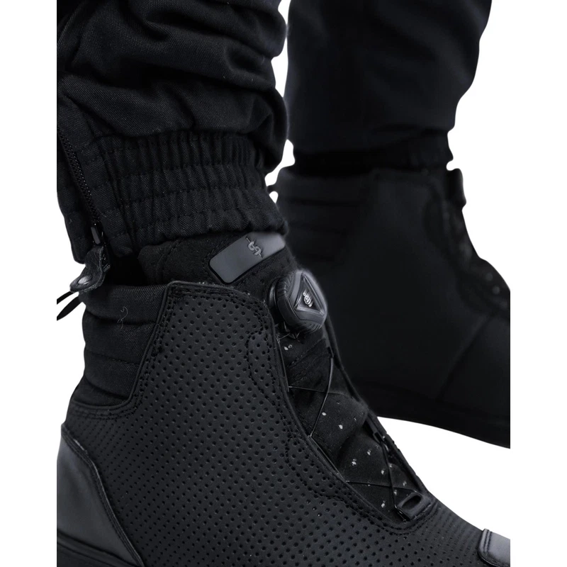 Black, photo 7 of 12