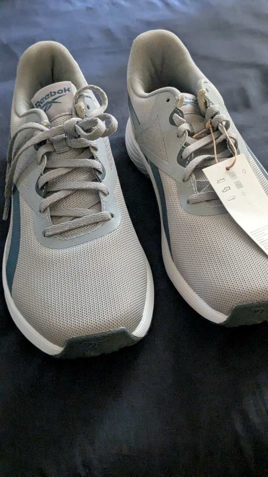 reebok runing shoes thumbnail 3