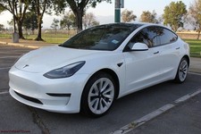 2023 Tesla Model 3 RWD