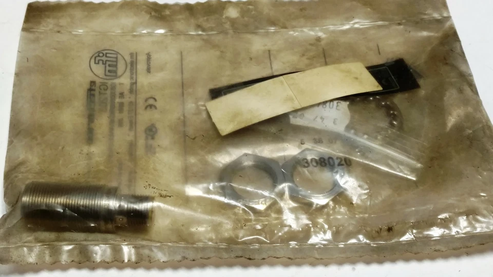 IFM / Efector IGB3008BBPKG/M/V4A/US-104-DPS-IGT203 Inductive Proximity Sensor - Image 2 of 3