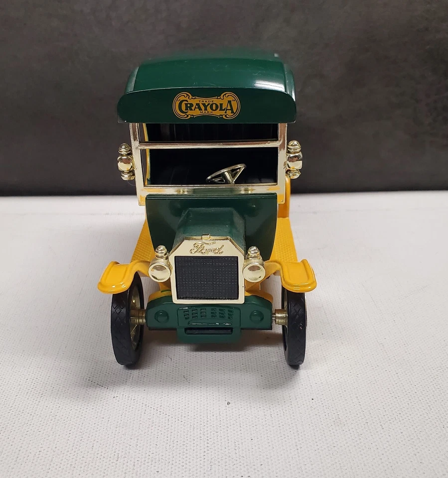 Die Cast Coin Bank Collectible - Crayola - 1912 Ford Delivery Car Model T - Image 3 of 4