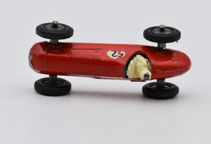Matchbox 1-75 Regular Wheels #52 Maserati 4CLT Racer red. Spoked rims. Lesney - Image 3 of 4