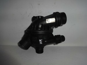 BMW E87 187 116i Thermostatgehäuse Thermostat 7552403
