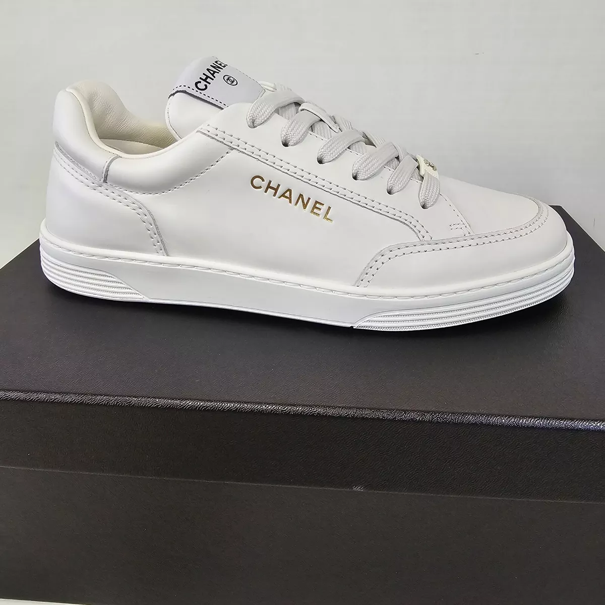 Chanel 23S G45085 white sneakers runners trainers 39 EUR size