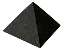 Schungit  & Shungit Pyramide ca. 3 x 3 cm. / matt