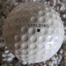 SPALDING DOT GOLF BALLWITH GEER PATENT COVER WITH CRACKS CIRCA 1950'S