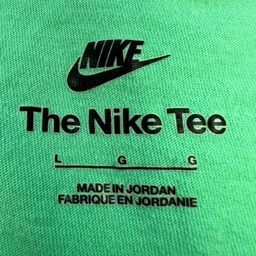 NIKE The Nike T-Shirt Verde Uomo Grande Manica Corta Casual Top Vestibilità Regolare - Foto 2 di 11