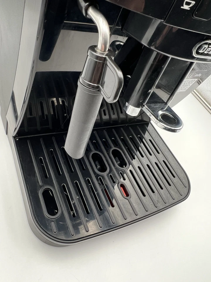 De’Longhi Magnifica S ECAM11.112.B Kaffeevollautomat Schwarz mit Milchaufschäume, Foto 4 von 5