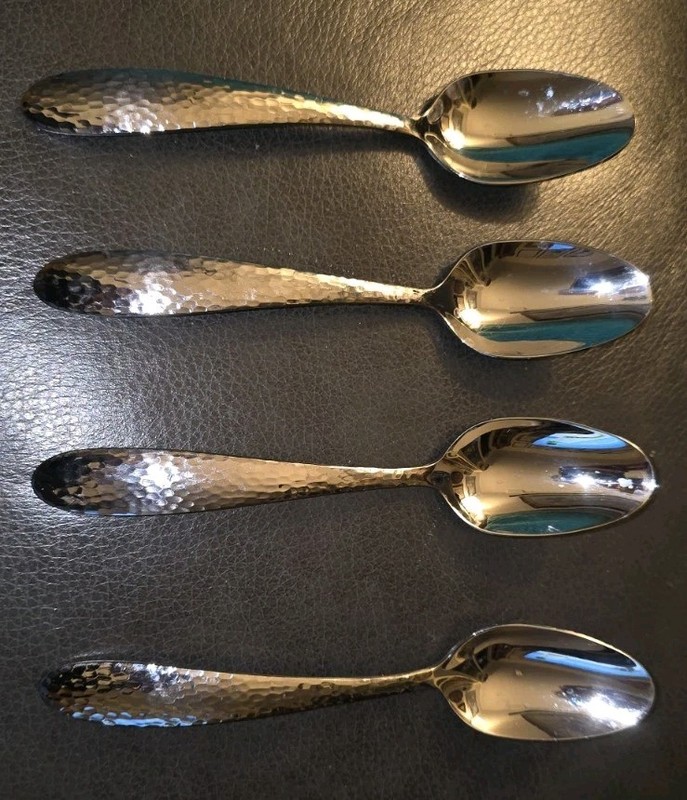 Oneida TIBET Stainless Soup Spoon Hammered Glossy Silverware Flatware Lot Of 4