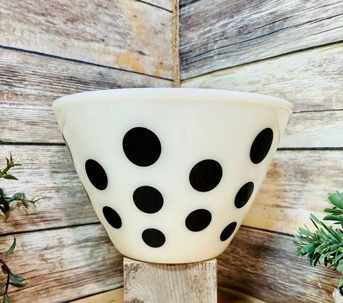 Vintage Fire King Glass Mixing Bowl Black Dot Splash Proof 4 Qt 9 1/2" D 6" T