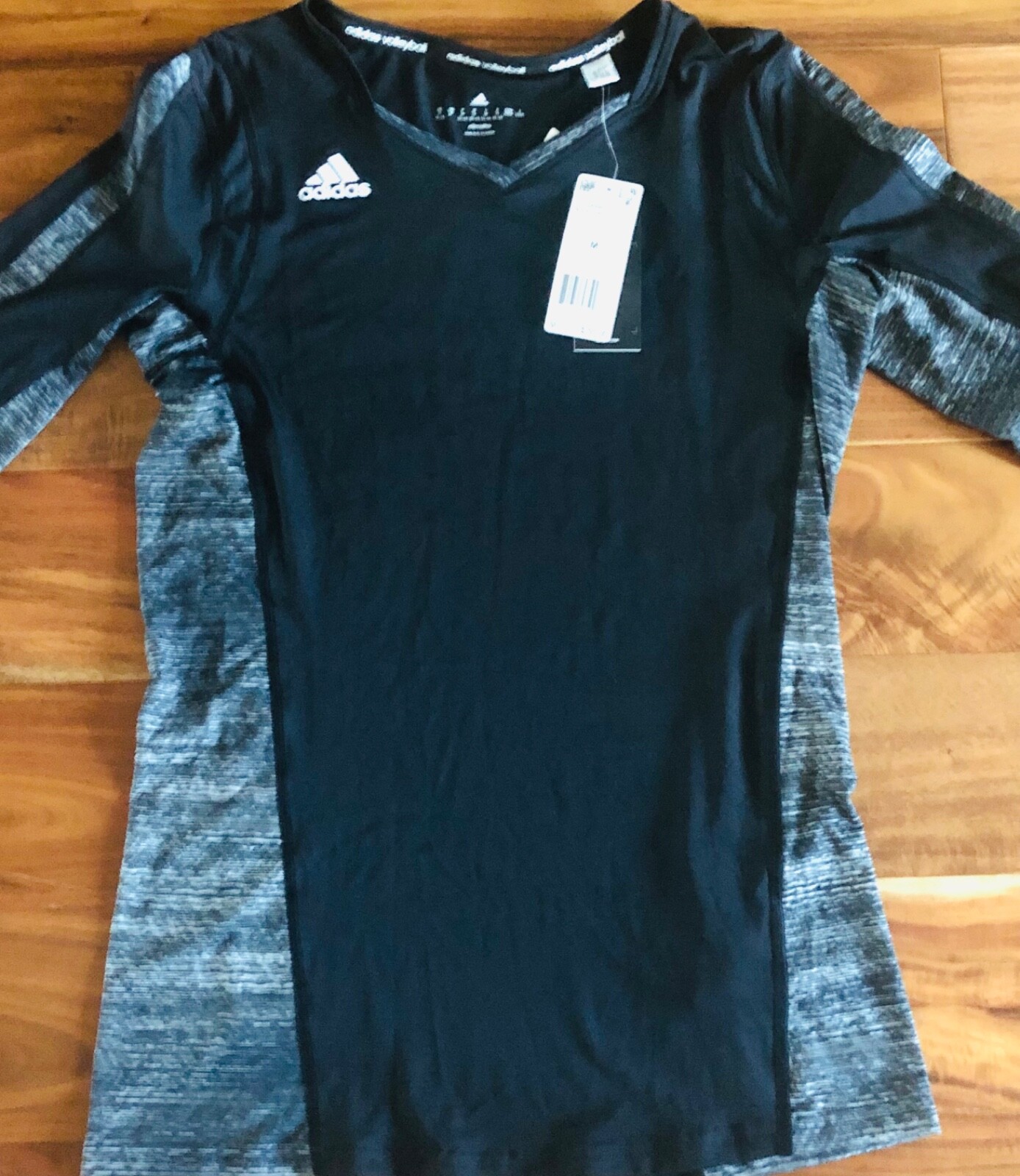 adidas Women's Volleyball Quickset Long Sleeve Jersey Black Size Medium