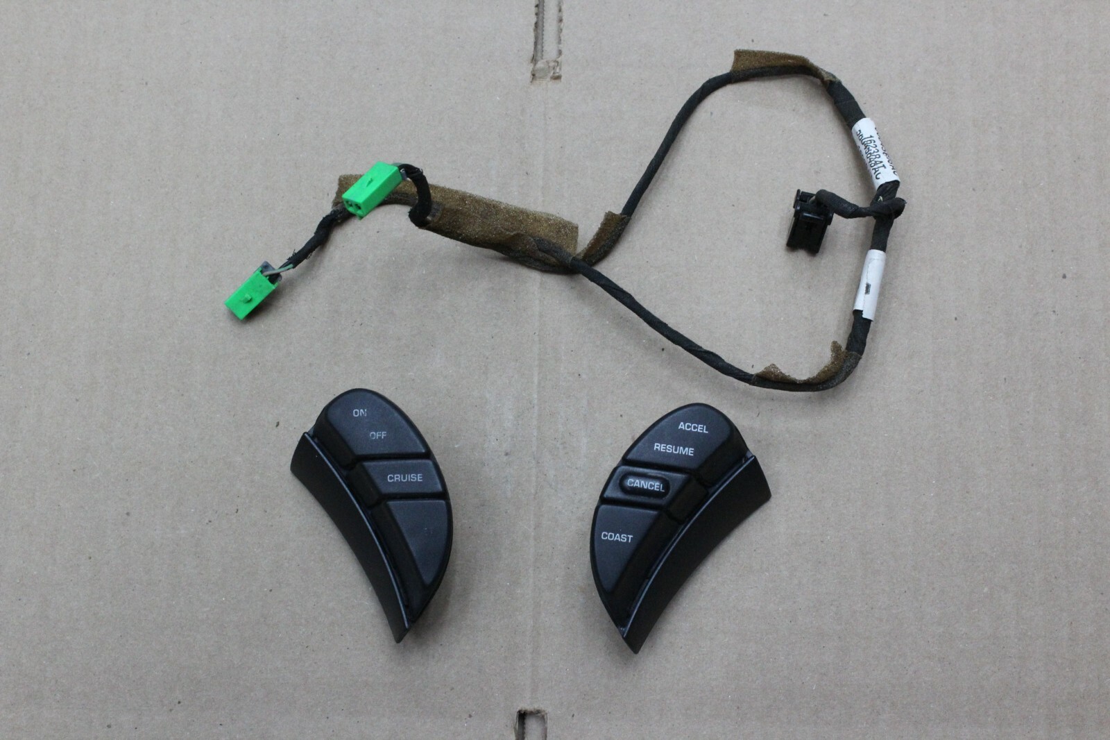 20022003 Dodge RAM 1500 Cruise Control Buttons Set Pair for Steering