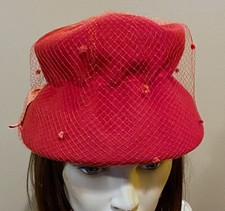 Vintage 1960s Glenover Women's Red Felt Netted HAT Ribbon Valentine Color 190
