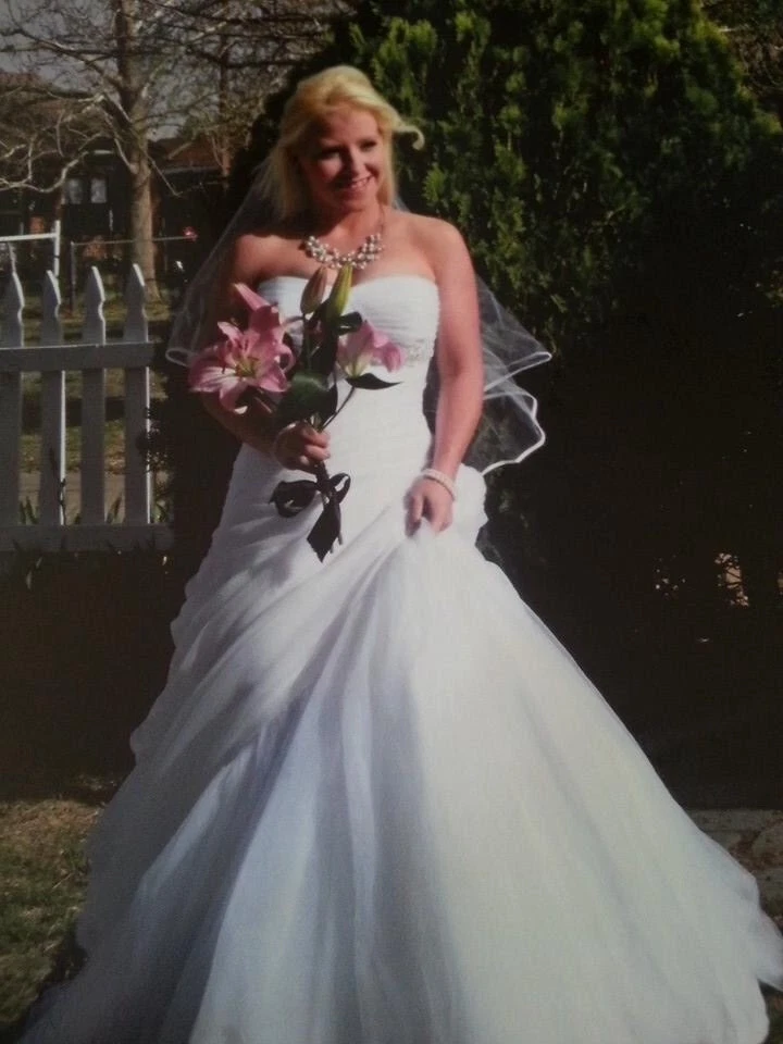 Strapless Wedding Dress Mermaid/Trumphet Ballgown Size 4 w/ beading - Image 2 of 2