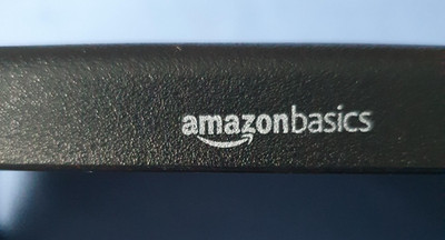 Amazon Basics Lap Desk Tragbarer Laptoptisch Computer Ständer Tablett