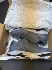 Columbia Women  s Vitesse Fasttrack Waterproof Sneakers Size 6.5