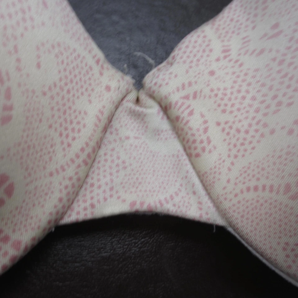 Sujetador Barely There 36C Rosa Floral Acolchado Con Aros Cierre Ajustable Espalda Foto 3 de 4