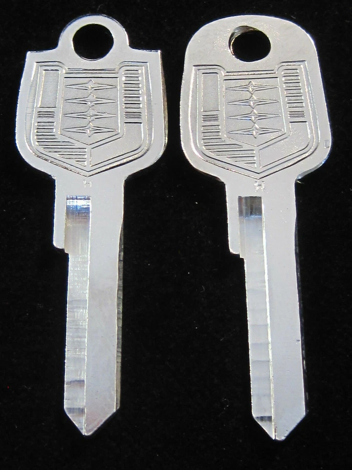 JUEGO DE LLAVES EN BLANCO MERCURIO OEM 1956 maletero de encendido vintage Monterey Montclair personalizado Foto 2 de 4