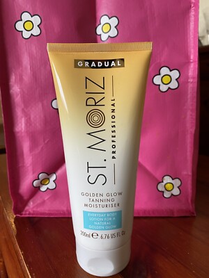 St. Moriz Professional Gradual Golden Glow Tanning Moisturiser, 200ml