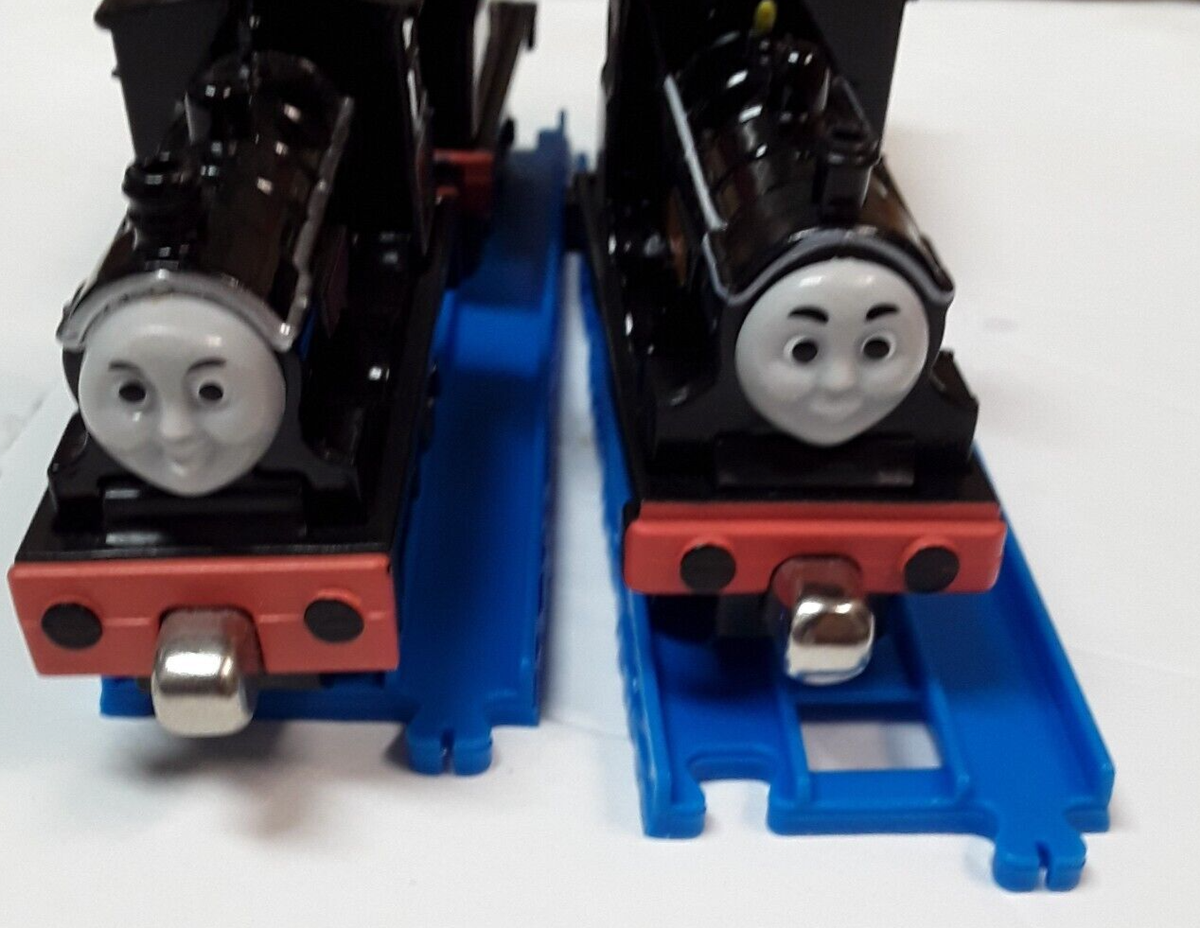 New Donald Douglas Thomas Train Tank Engine Diecast Metal Take N