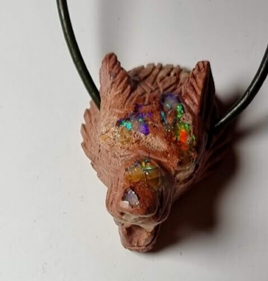 Collier Pendentif Loup En Opale De Feu Du Mexique - Sculpture à La Main, 61,80 Carats, Naturel, Sans Traitement