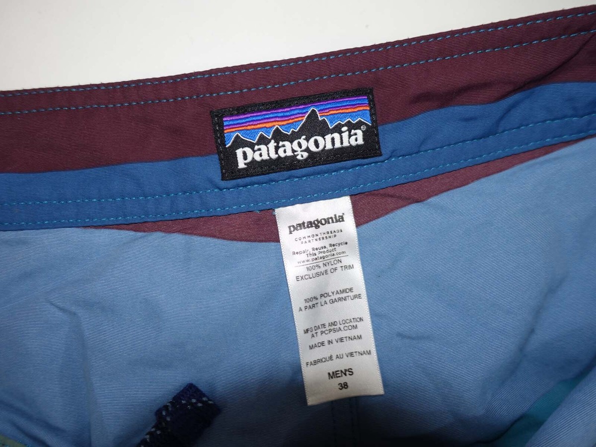 Patagonia Men's Wavefarer Board Shorts Size 38 Blue Green Red