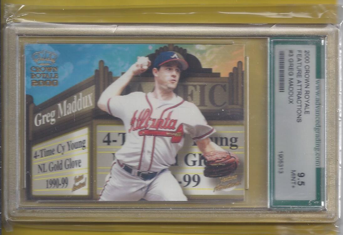 2000 Crown Royale Feature Attractions #3  GREG MADDUX  Baseball graded 9.5