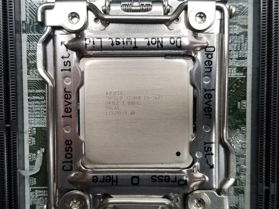 HP Proliant DL360p Gen8 Motherboard 718781-001 622259-002 2*E5-2637 CPU + 331FLR - Image 4 of 4