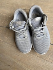 boys nike trainers size 3