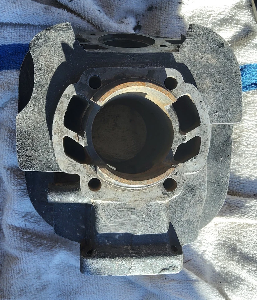 Yamaha 1974 YZ 125 cilindro barril 55,5 mm STD # 453-11311-00 Foto 4 de 4