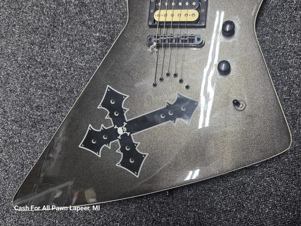 Guitarra eléctrica de 6 cuerdas Dean Bret Michaels Signature Z White Explorer Foto 3 de 4