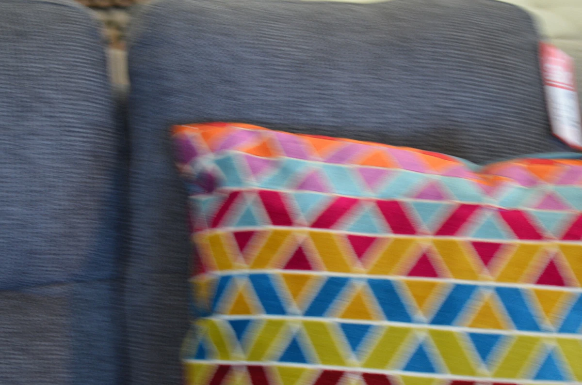 Bright top scatter cushions