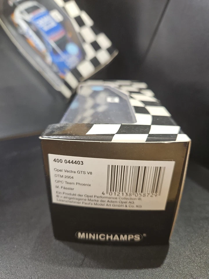 minichamps 1/43 cod. 400044403 OPEL VECTRA GTS V8 DTM 2004 OPC FÄSSLER - Immagine 2 di 2