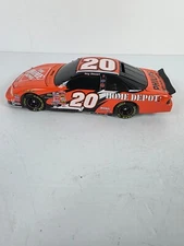 Tony Stewart #20 Home Depot 2002 Grand Prix Black window Bank with Key  1:24
