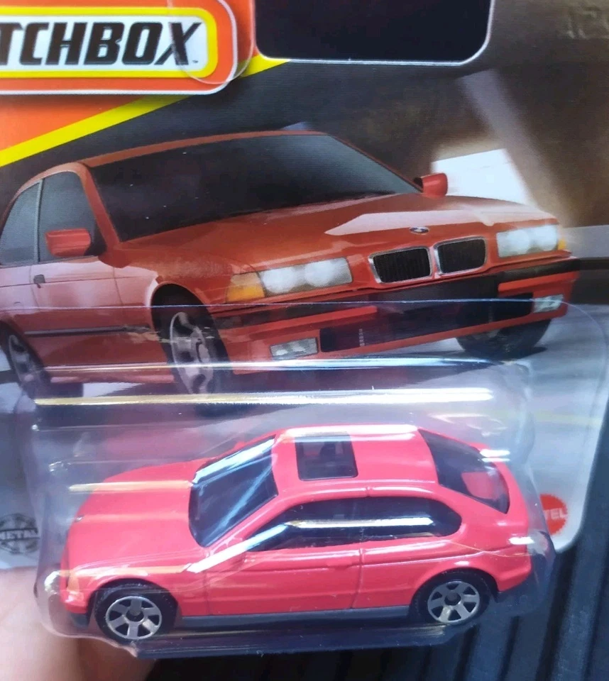 Matchbox BMW 318 Ti First Edition 2025 1:64 - Immagine 3 di 4