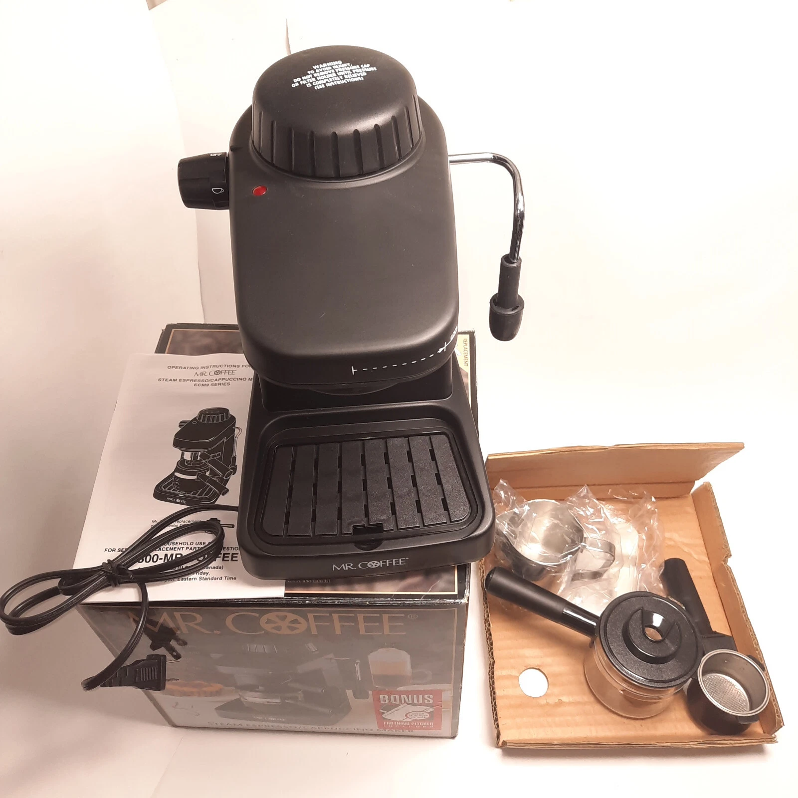 Mr Coffee Steam Espresso Cappuccino Maker 4 Cup ECM9 Bonus 12oz Frothing Pitcher
