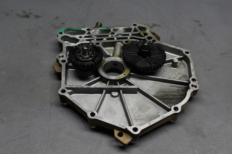 2006 bombardier outlander max 650 LEFT SIDE ENGINE COVER 420611145 - Image 2 of 4